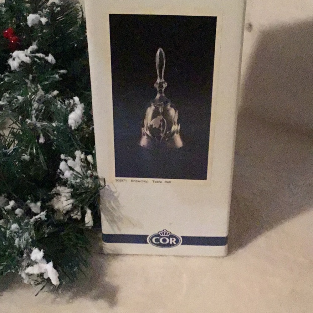 Cor Snowdrop Table Bell- Germany - Picture 5 of 5